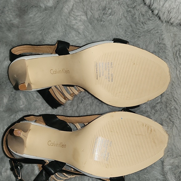 Calvin Klein (Nalo) S.10 Tan -White- Black Leather  Heels - Picture 8 of 12